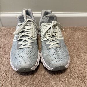 On Cloud Running Women  Gray Running Shoes